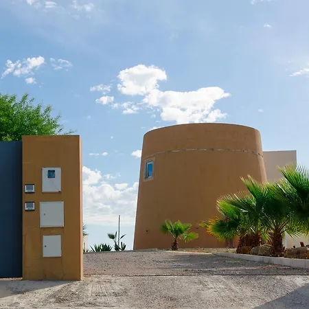 Amazing Windmillhouses Villa *